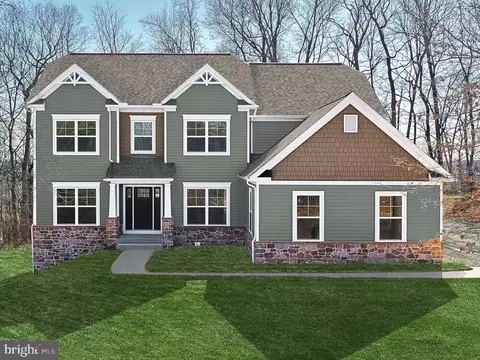 109 Roundtop Dr, Lancaster, PA 17601