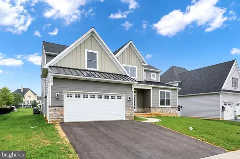 675 Integrity Dr, Lititz, PA 17543 photo 2