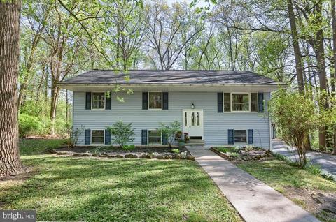 6095 White Pine Dr, Elizabethtown, PA 17022