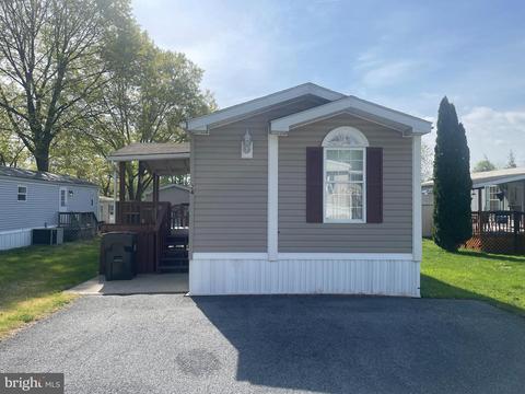 24 E Opal Dr, Lititz, PA 17543 photo 5