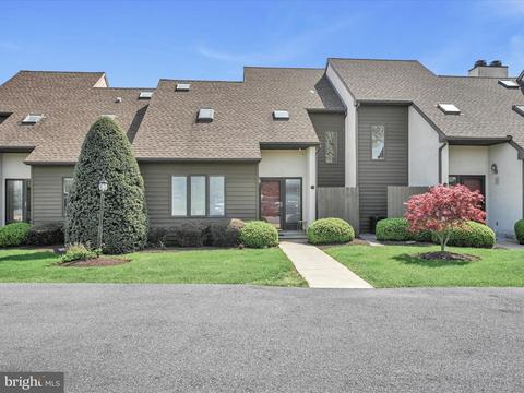 33 Hawk Valley Ln, Denver, PA 17517