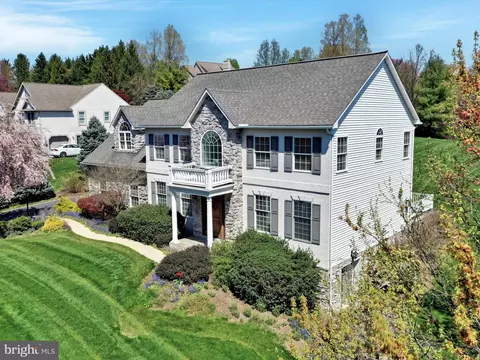 195 W Millport Rd, Lititz, PA 17543 photo 3