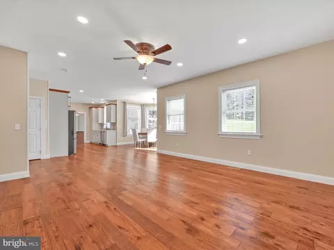 195 W Millport Rd, Lititz, PA 17543 photo 23