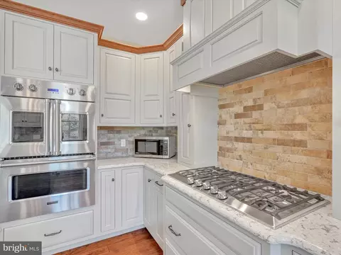 195 W Millport Rd, Lititz, PA 17543 photo 21