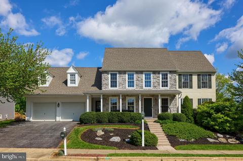 309 E Fourth Ave, Lititz, PA 17543 photo 2