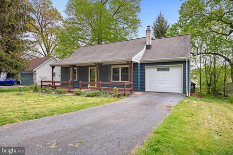 2673 Hemlock Dr, Columbia, PA 17512