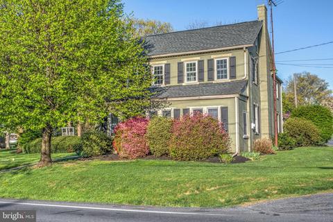 950 Clay Rd, Lititz, PA 17543 photo 2