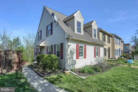 2638 Northfield Dr, East Petersburg, PA 17520