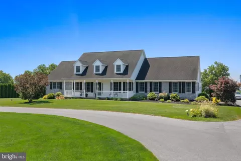 2502 Mount Pleasant Rd, Mount Joy, PA 17552