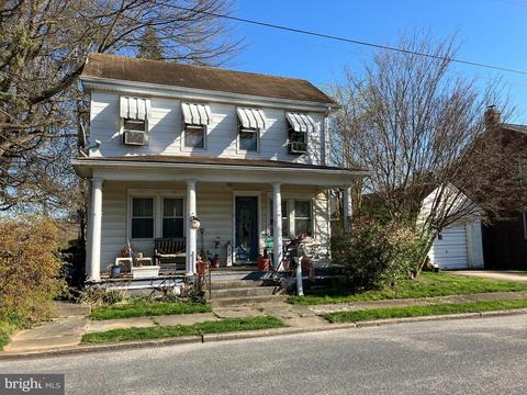 1050 Spruce St, Columbia, PA 17512