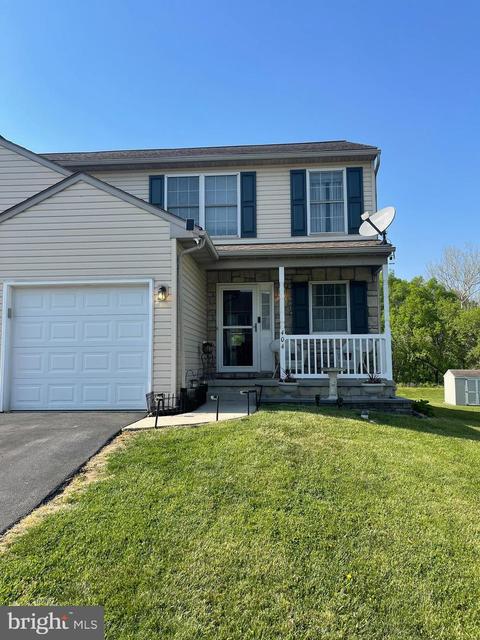 404 Elmshire Dr, Lancaster, PA 17603