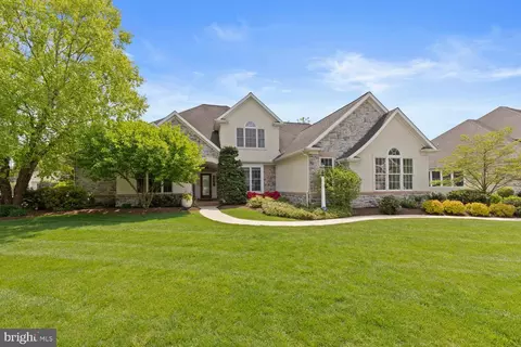 208 Settlers Bnd, Lancaster, PA 17601