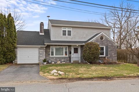 2054 Temple Ave, Lancaster, PA 17603