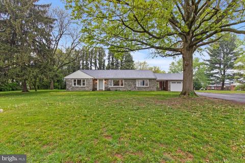 1001 Eden Rd, Lancaster, PA 17601
