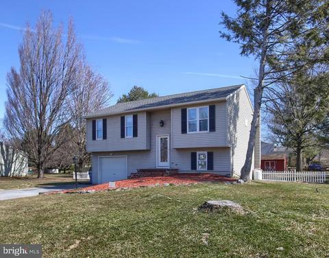 455 Holly Ann Dr, Landisville, PA 17538