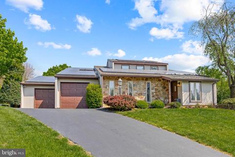 6119 Geneva Dr, East Petersburg, PA 17520