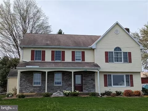 1188 N Colebrook Rd, Manheim, PA 17545
