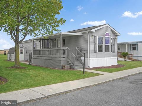 185 Rock Rd #19, Ephrata, PA 17522