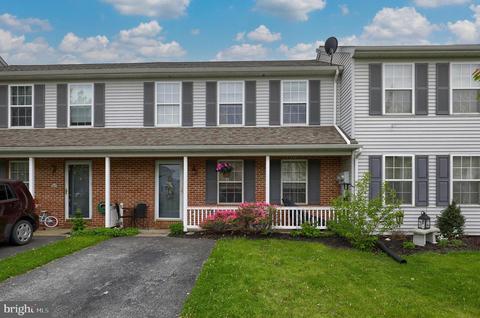 14 Hampshire Ct, Marietta, PA 17547