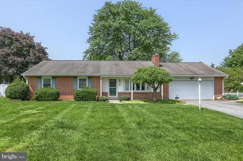 316 Edgemont Dr, Willow Street, PA 17584