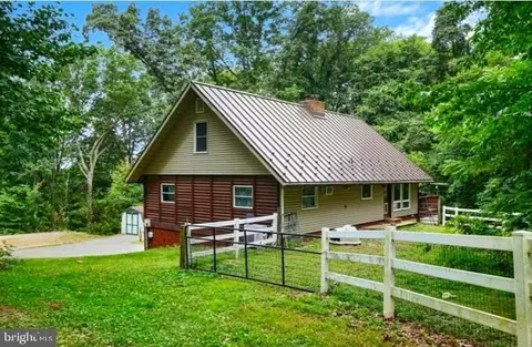 518 Truce Rd, New Providence, PA 17560
