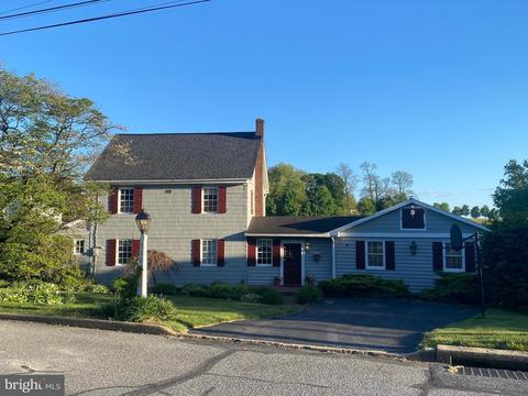 510 Westview Dr, Akron, PA 17501