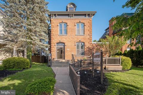 432 Chestnut St, Columbia, PA 17512
