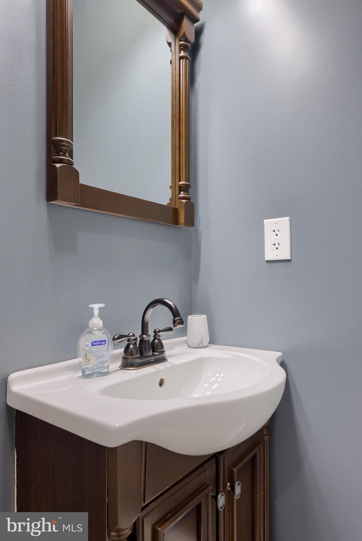  5 Snyder Hill Rd, Lititz, PA 17543 photo 79