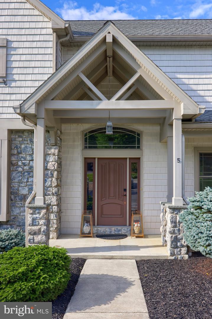  5 Snyder Hill Rd, Lititz, PA 17543 photo 4
