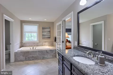 352 Ecker Dr, Lititz, PA 17543 photo 66