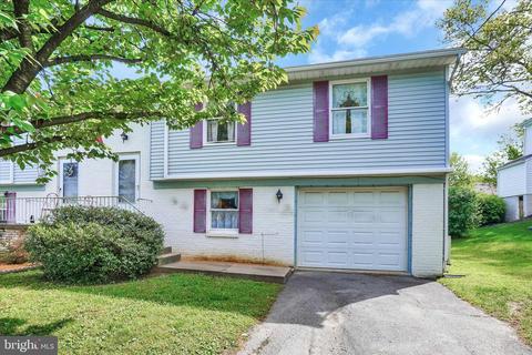 370 N Duke St, Millersville, PA 17551
