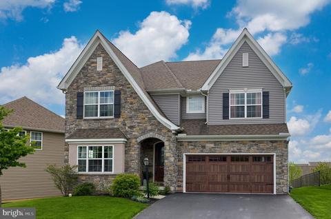 6194 Bayberry Ave, Manheim, PA 17545