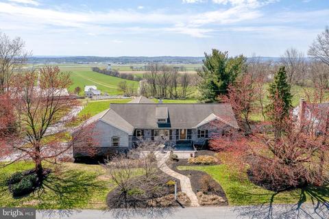 110 Brusen Dr, Lititz, PA 17543