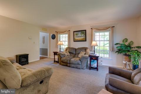806 E Brubaker Valley Rd, Lititz, PA 17543 photo 7