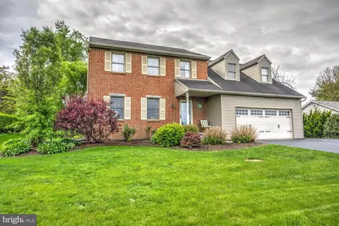 690 W Church Rd, Ephrata, PA 17522