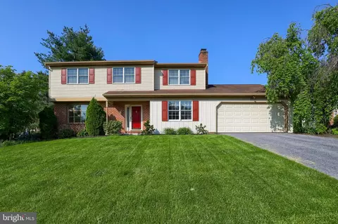 77 Farmington Pl, Landisville, PA 17538