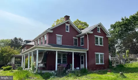 113 Walnut Hill Rd, Millersville, PA 17551