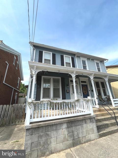 124 W Walnut St, Marietta, PA 17547