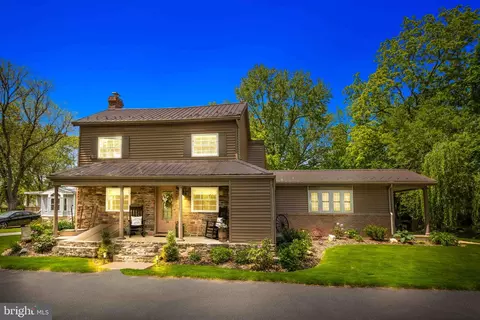314 Walnut St, Bainbridge, PA 17502