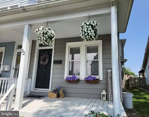 32 E Gramby St, Manheim, PA 17545