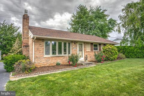6178 Sundra Cir, East Petersburg, PA 17520