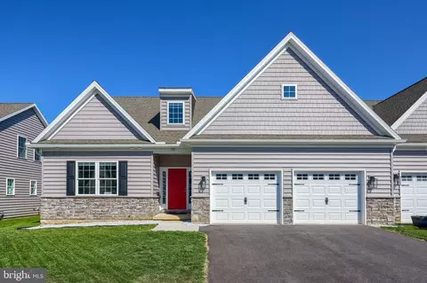 208 Buckton Dr, Lititz, PA 17543