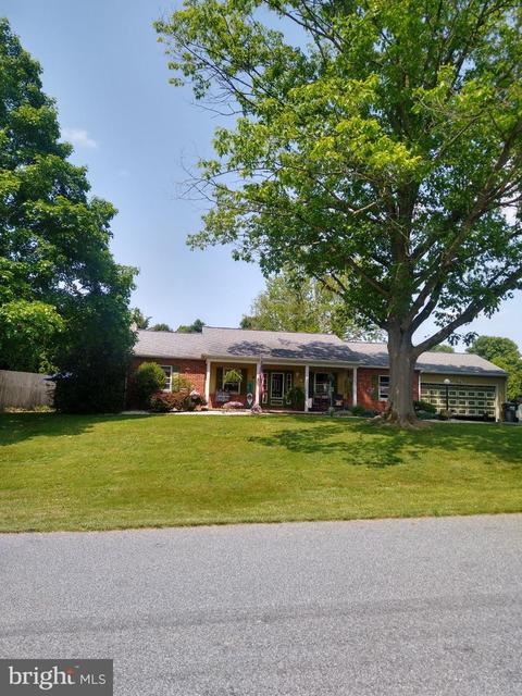 13 Greenview Cir, Quarryville, PA 17566
