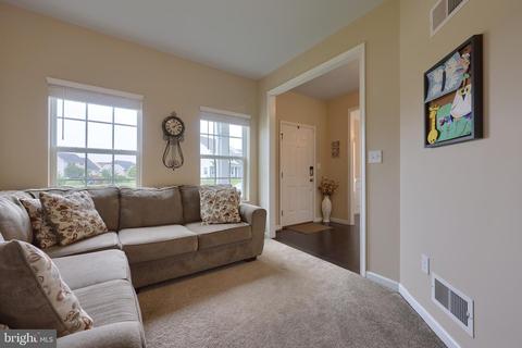 612 Warminster Ln, Lititz, PA 17543 photo 10