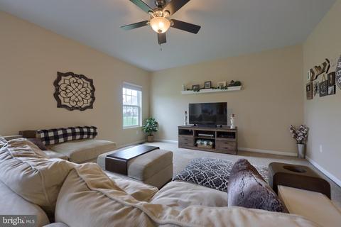 612 Warminster Ln, Lititz, PA 17543 photo 14