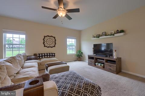 612 Warminster Ln, Lititz, PA 17543 photo 15