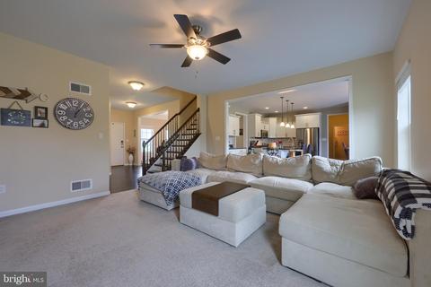 612 Warminster Ln, Lititz, PA 17543 photo 12