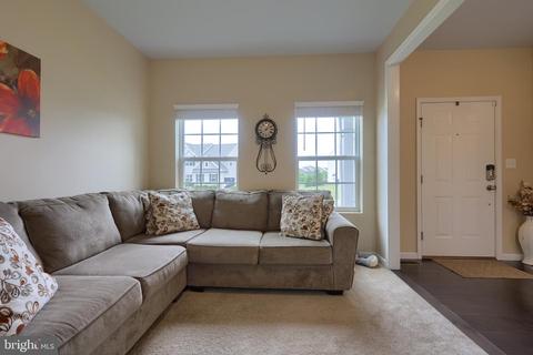 612 Warminster Ln, Lititz, PA 17543 photo 9