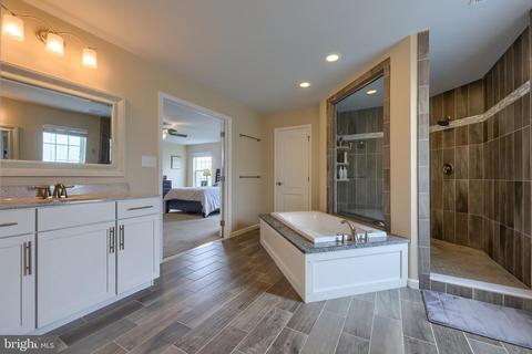 612 Warminster Ln, Lititz, PA 17543 photo 31