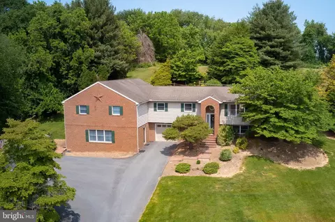2998 Shiprock Rd, Willow Street, PA 17584